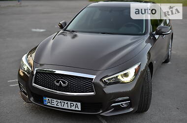 Седан Infiniti Q50 2015 в Днепре