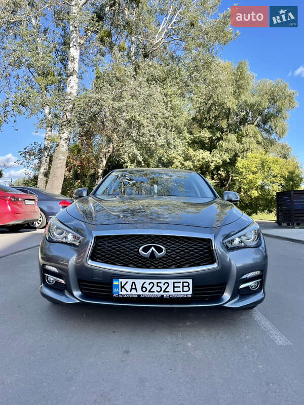 Седан Infiniti Q50 2016 в Киеве