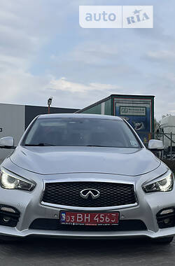 Седан Infiniti Q50 2015 в Луцке