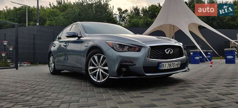 Седан Infiniti Q50 2014 в Полтаві