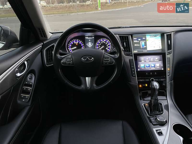Седан Infiniti Q50 2014 в Полтаві