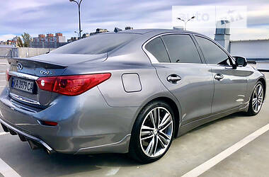 Седан Infiniti Q50 2013 в Киеве