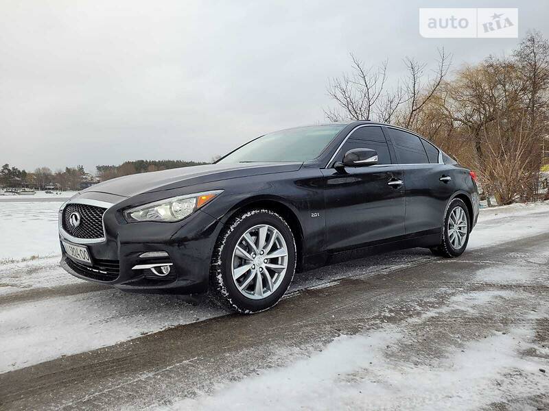 Седан Infiniti Q50 2016 в Вишневому