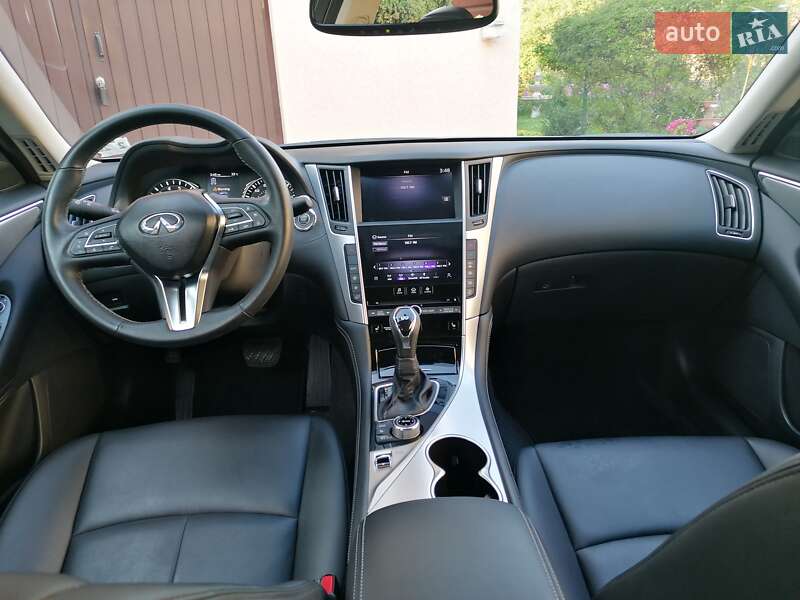 Седан Infiniti Q50 2020 в Львове