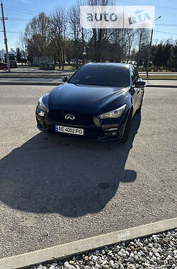 Седан Infiniti Q50 2014 в Днепре
