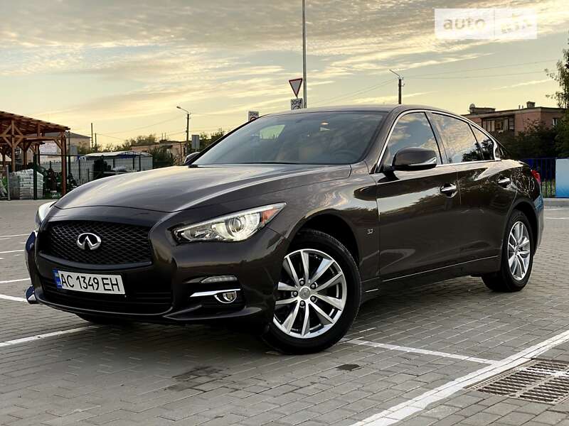 Седан Infiniti Q50 2015 в Ковелі