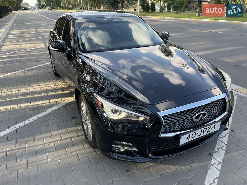 Седан Infiniti Q50 2016 в Києві