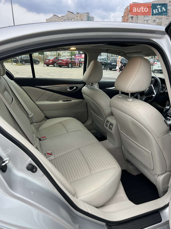 Седан Infiniti Q50 2020 в Вінниці