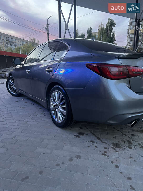 Седан Infiniti Q50 2017 в Дніпрі