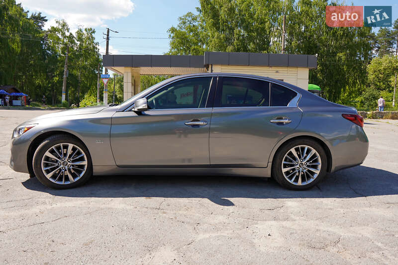 Седан Infiniti Q50 2018 в Житомире