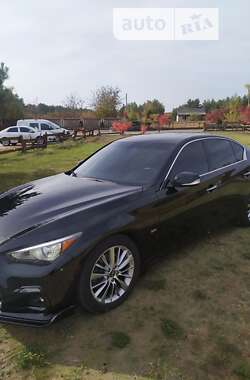 Седан Infiniti Q50 2017 в Гайвороне