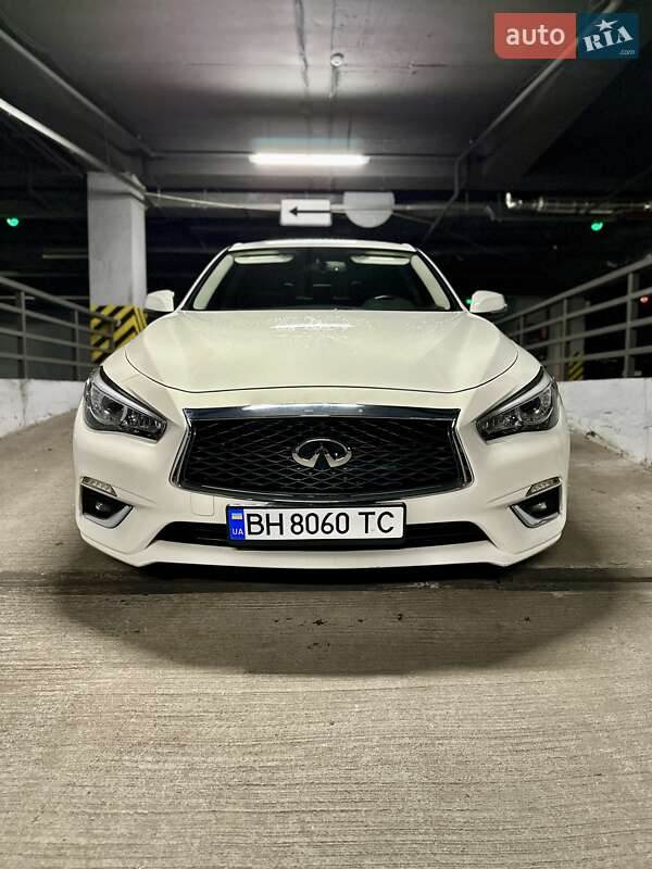 Седан Infiniti Q50 2018 в Одессе