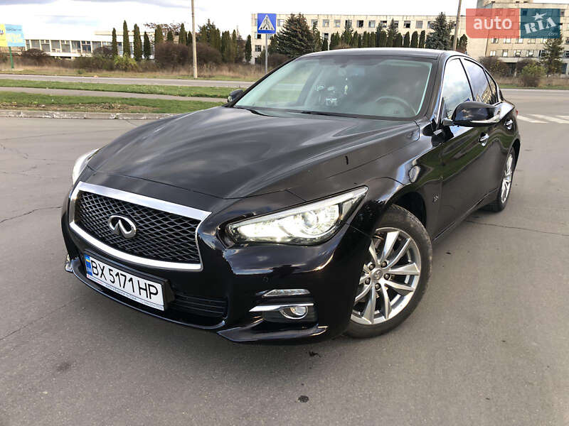 Седан Infiniti Q50 2016 в Кам'янець-Подільському