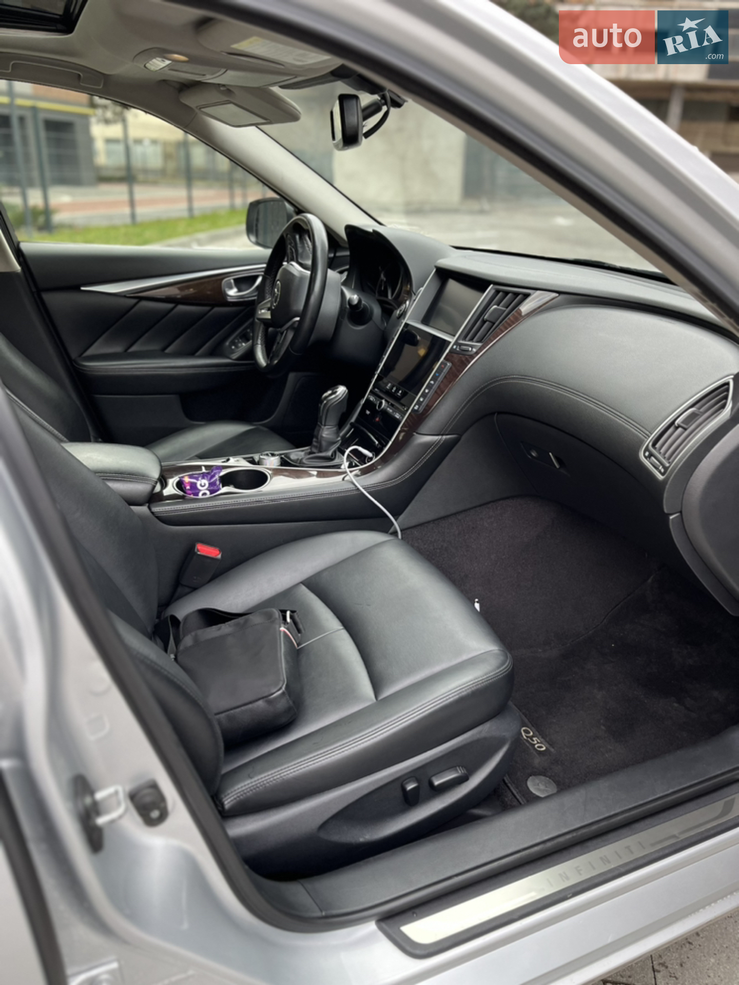 2017 Infiniti Q50 - мініатюра 11