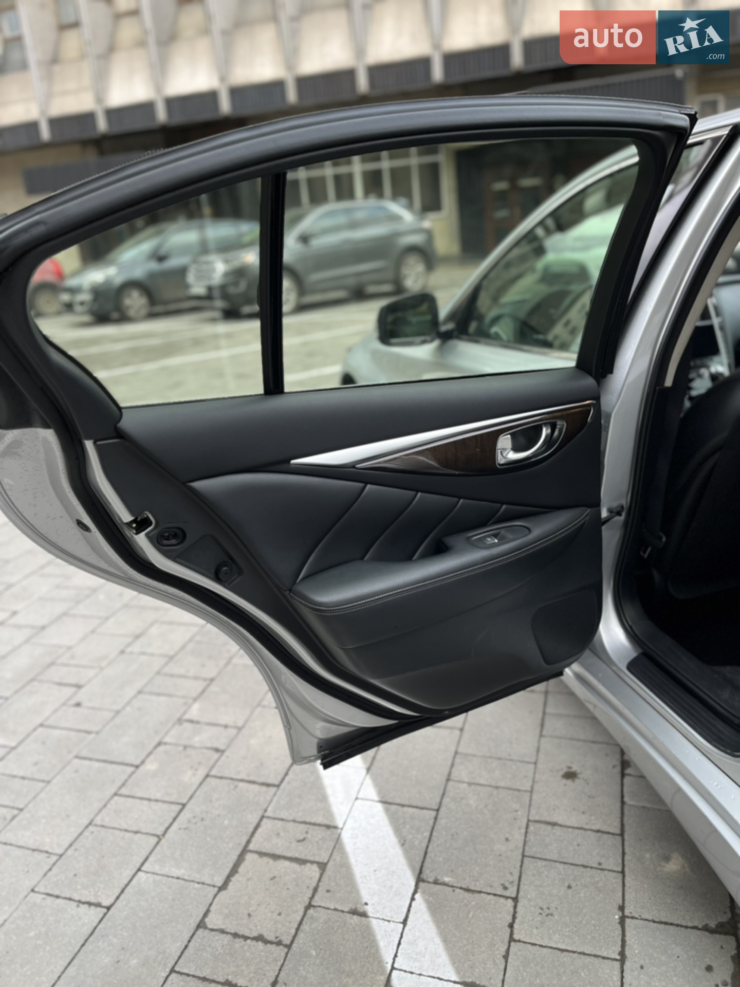 2017 Infiniti Q50 - мініатюра 16