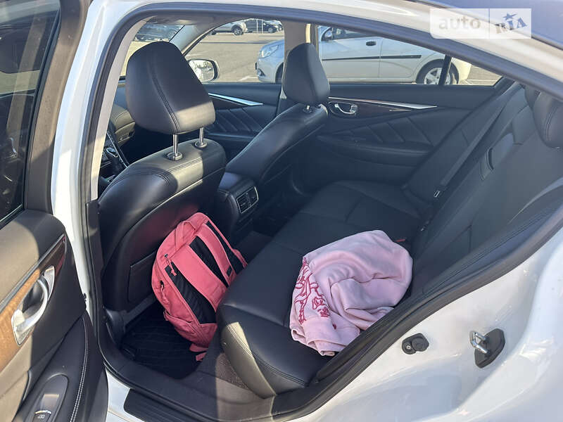 Седан Infiniti Q50 2018 в Киеве