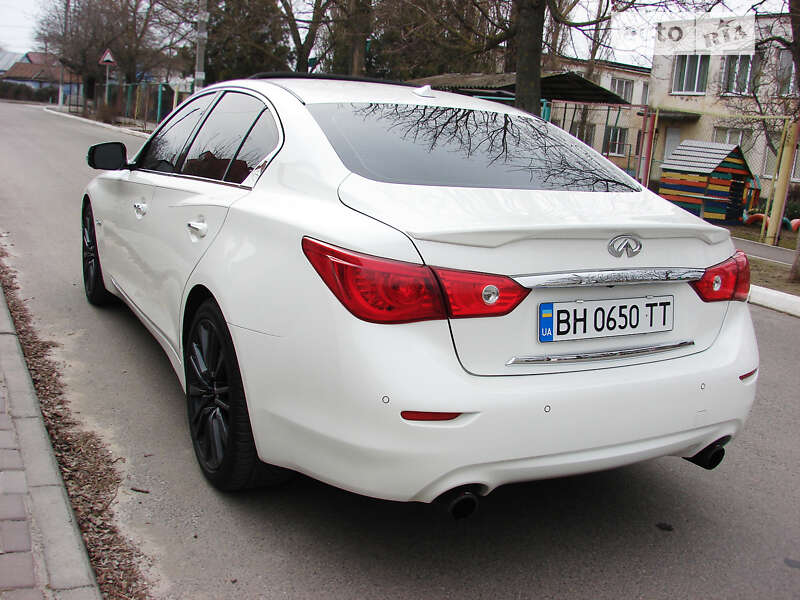 Седан Infiniti Q50 2016 в Одессе