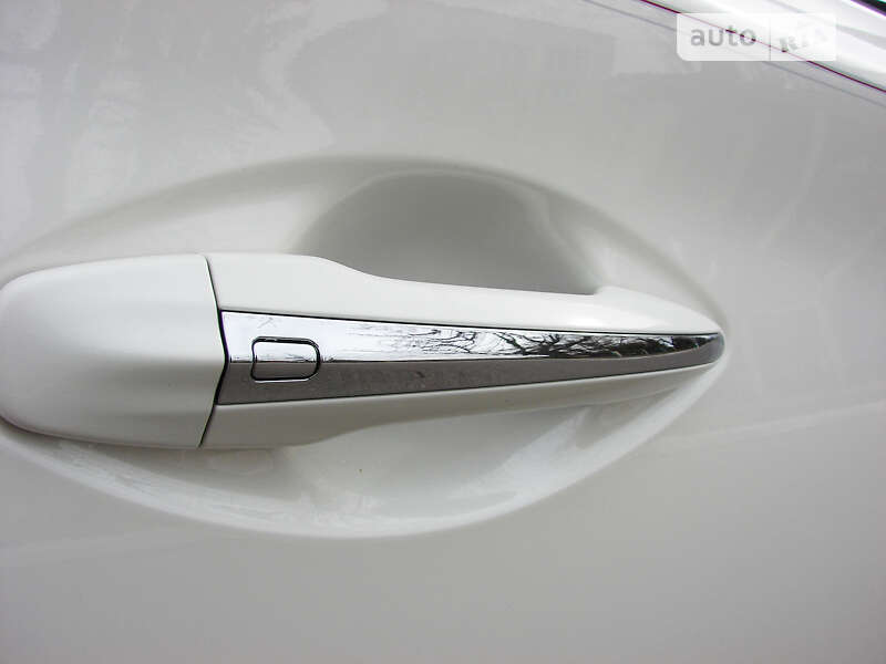 Седан Infiniti Q50 2016 в Одессе