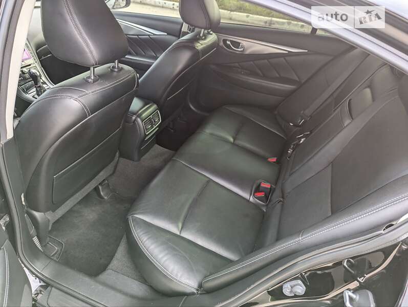 Седан Infiniti Q50 2015 в Харькове