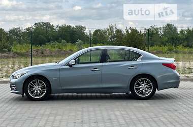 Седан Infiniti Q50 2014 в Киеве