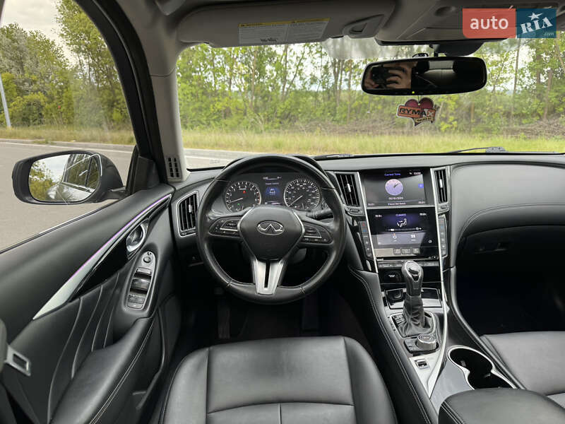 Седан Infiniti Q50 2017 в Хмельницком фото 31 Седан Infiniti Q50 2017 в Хмельницком