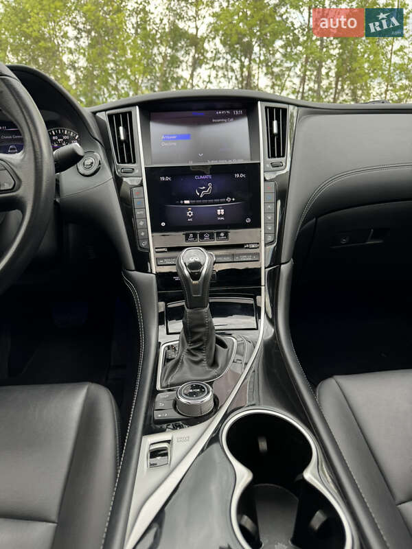 Седан Infiniti Q50 2017 в Хмельницком фото 34 Седан Infiniti Q50 2017 в Хмельницком