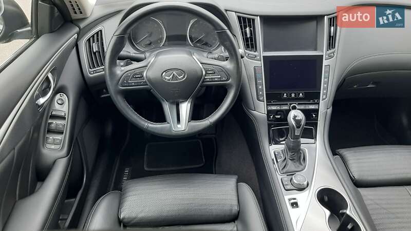 Седан Infiniti Q50 2017 в Харькове