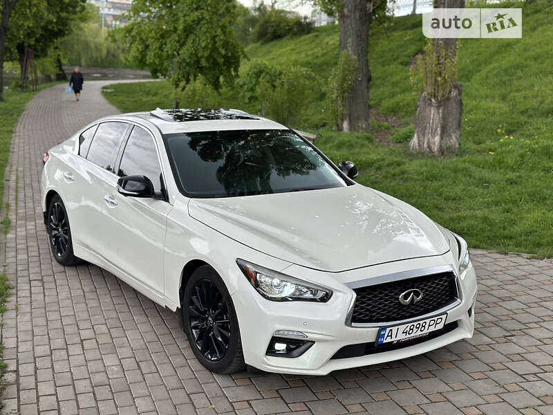 Седан Infiniti Q50 2018 в Киеве