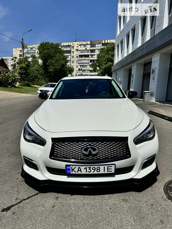 Седан Infiniti Q50 2017 в Києві