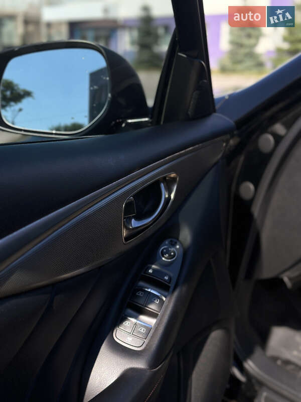 Седан Infiniti Q50 2017 в Одесі