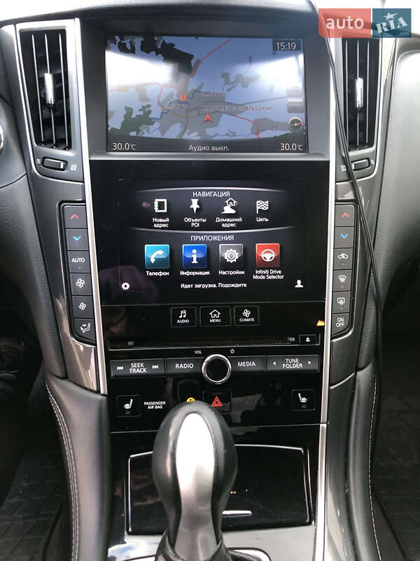 Седан Infiniti Q50 2016 в Кам'янець-Подільському