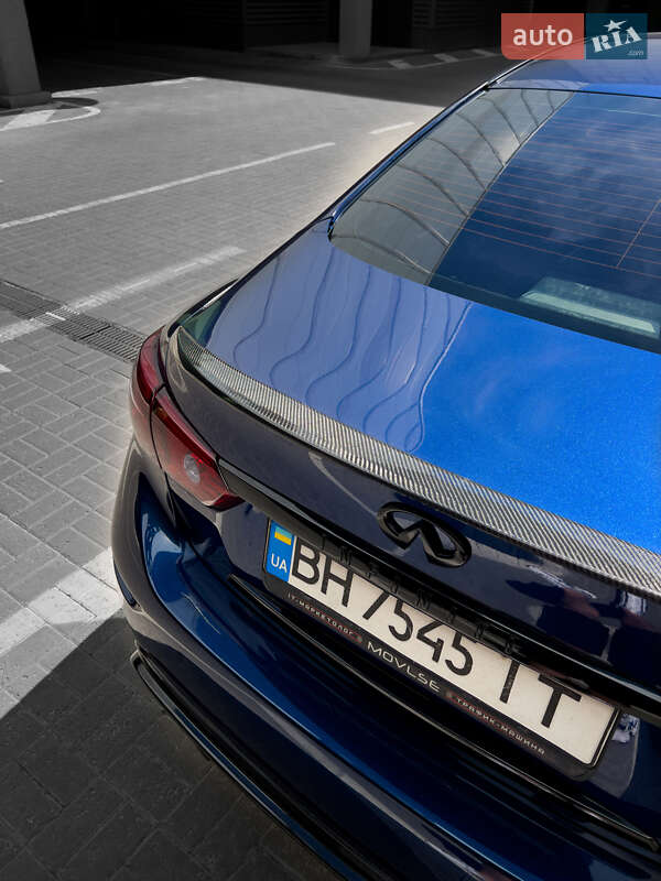 Седан Infiniti Q50 2016 в Києві