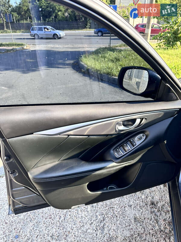 Седан Infiniti Q50 2018 в Киеве