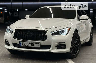 Седан Infiniti Q50 2013 в Днепре