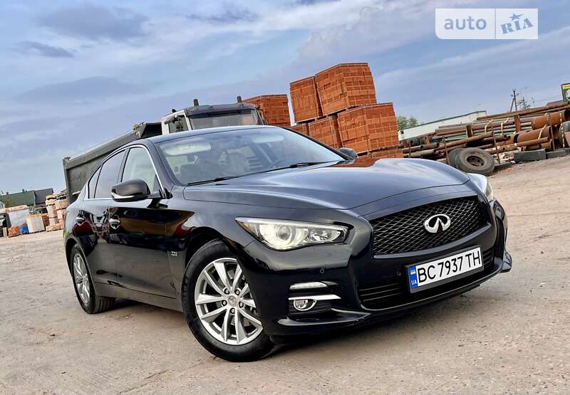 Седан Infiniti Q50 2016 в Львове