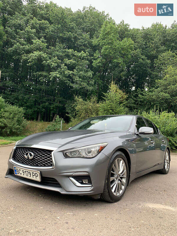 Седан Infiniti Q50 2017 в Львові