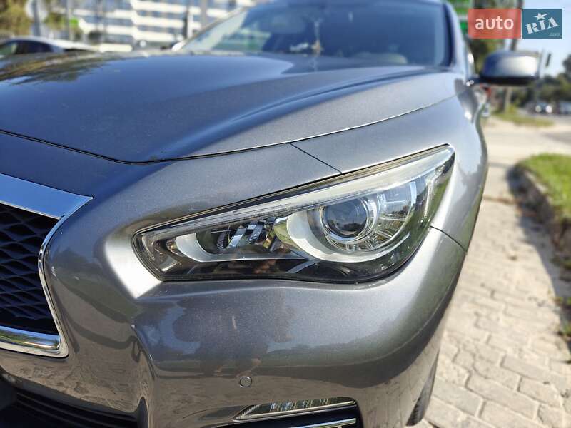 Седан Infiniti Q50 2015 в Львові