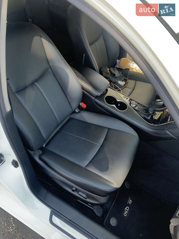 Седан Infiniti Q50 2017 в Кривому Розі фото 18 Седан Infiniti Q50 2017 в Кривому Розі