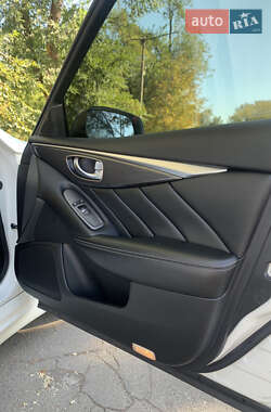 Седан Infiniti Q50 2017 в Кривому Розі