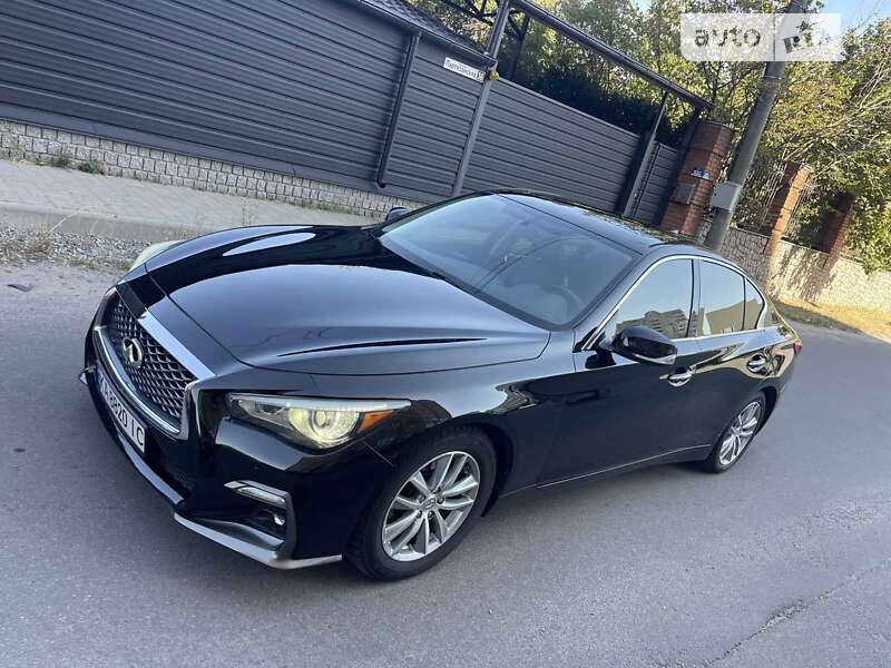 Infiniti Q50 2015