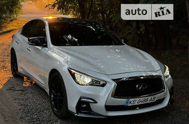 Седан Infiniti Q50 2015 в Кам'янському