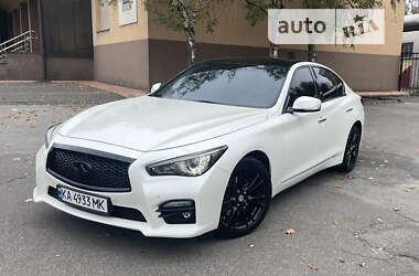 Седан Infiniti Q50 2015 в Киеве