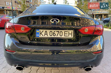 Седан Infiniti Q50 2015 в 