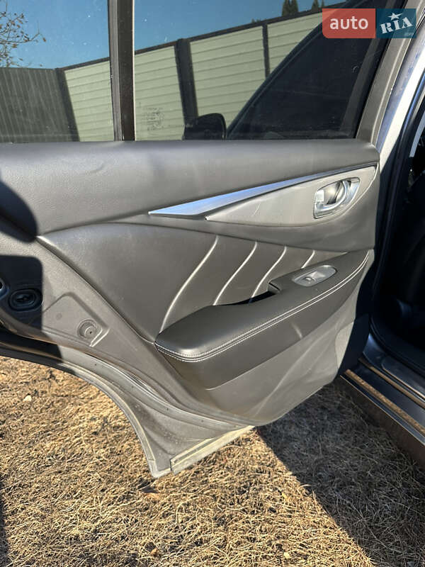 Седан Infiniti Q50 2019 в Нововолинську