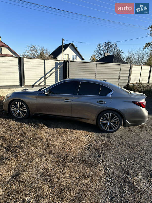 Седан Infiniti Q50 2019 в Нововолинську