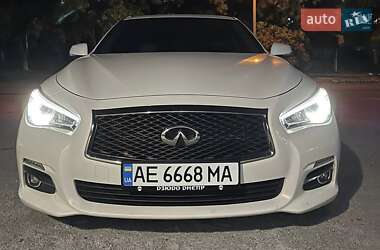 Седан Infiniti Q50 2015 в Дніпрі