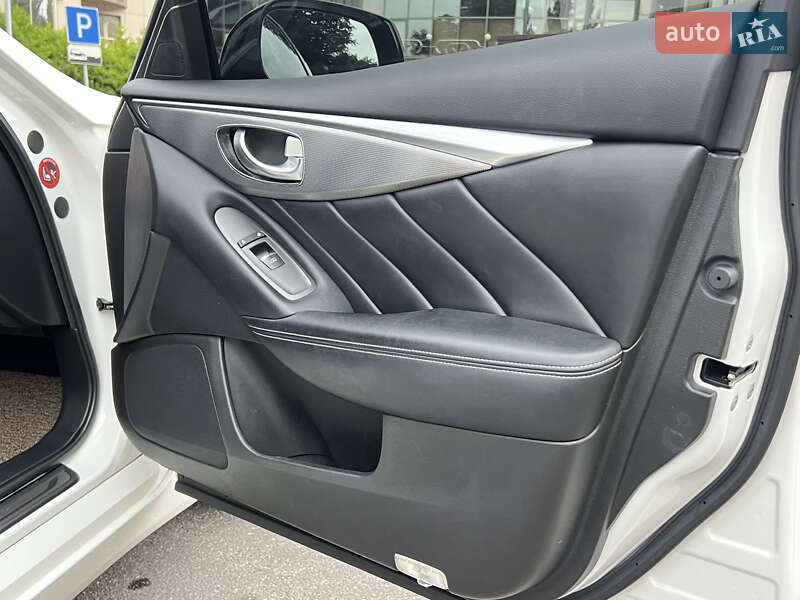 Седан Infiniti Q50 2014 в Києві фото 15 Седан Infiniti Q50 2014 в Києві