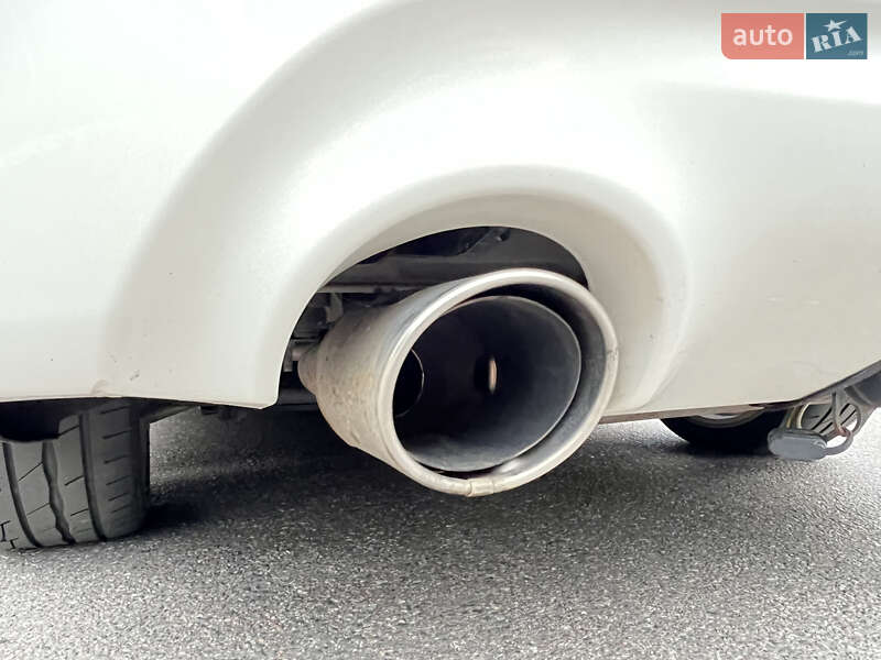 Седан Infiniti Q50 2014 в Києві фото 18 Седан Infiniti Q50 2014 в Києві