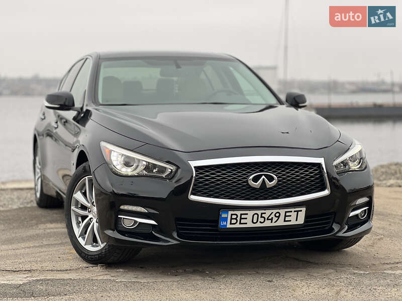 Седан Infiniti Q50 2015 в Миколаєві