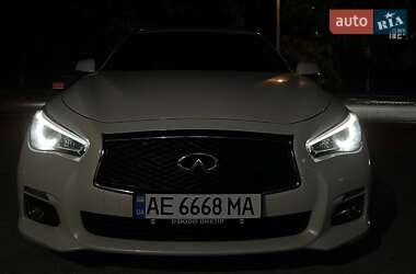 Седан Infiniti Q50 2015 в Дніпрі